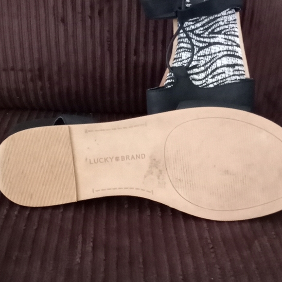 (2-$27)Lucky brand sandals - Picture 4 of 4